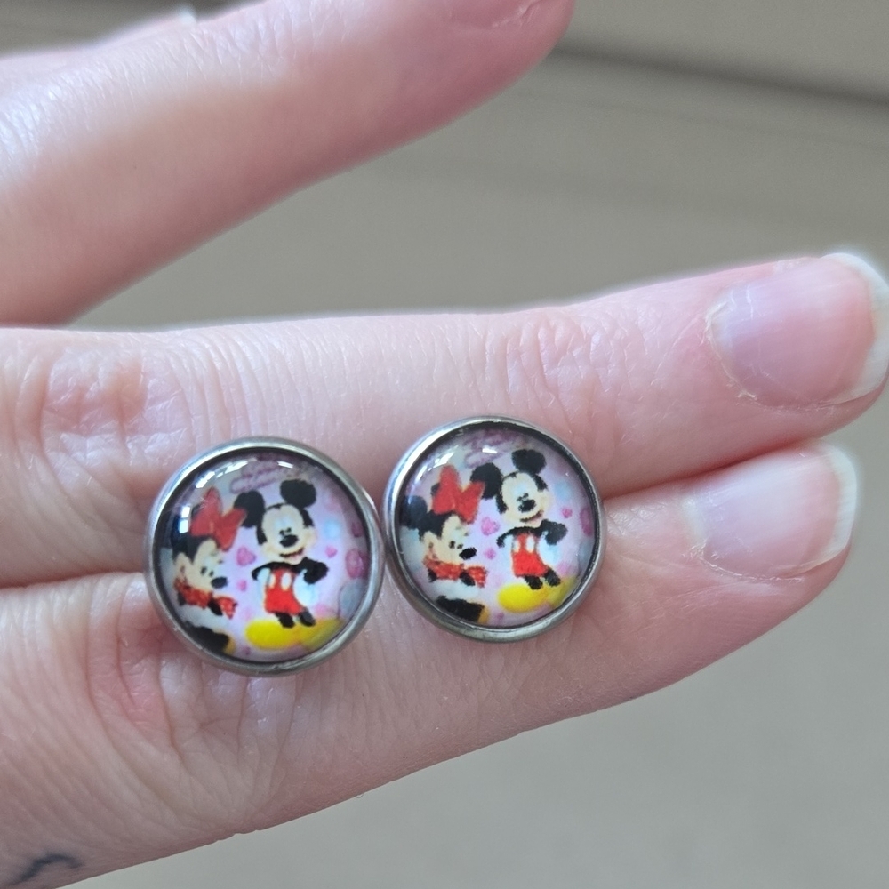🩷 Mickey and Minnie Mouse Stud Earrings